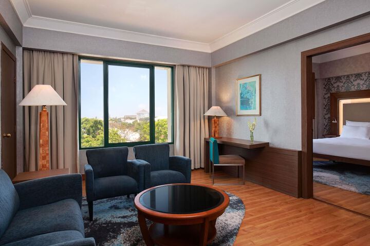 Room 6 of 62