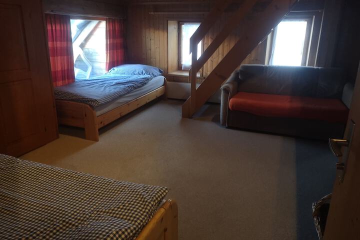 Room 7 of 40