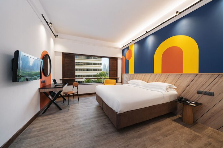 Room 43 of 95