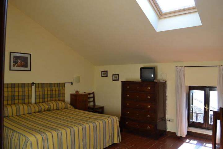 Room 8 of 52