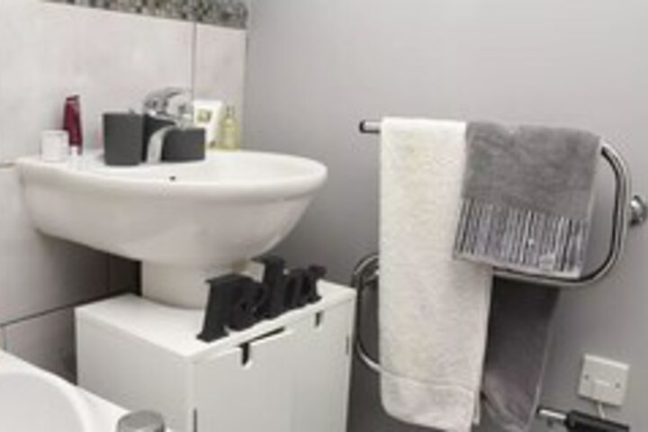 Room 3 of 18
