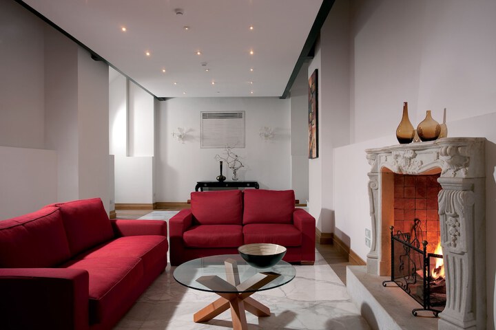 Guest Lobby