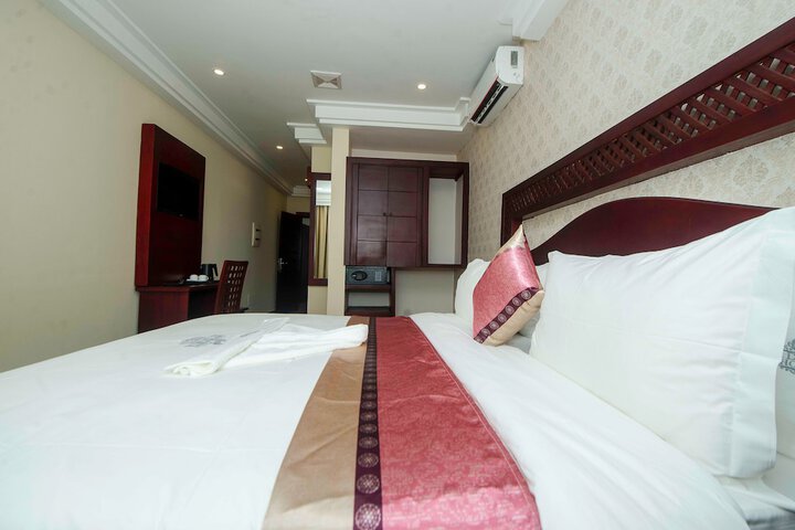 Room 12 of 45