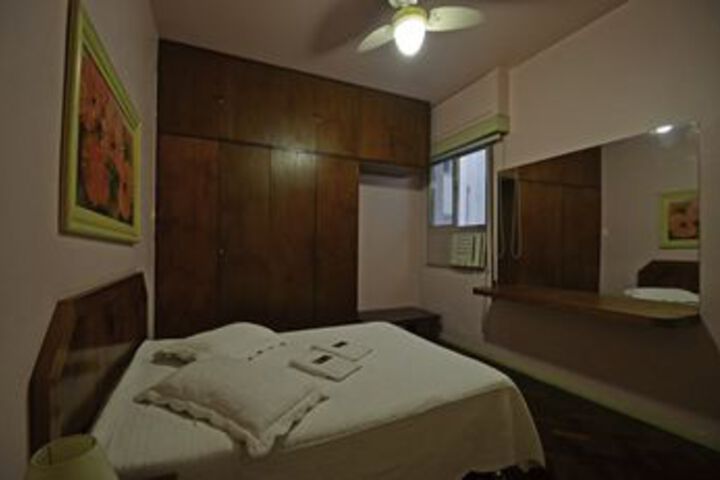 Room 9 of 21