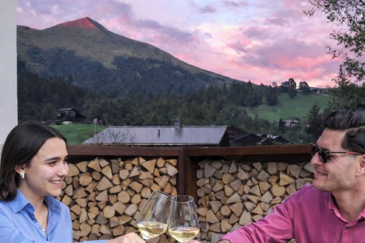 Sundeck 26 of 31