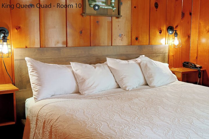 Room 72 of 341