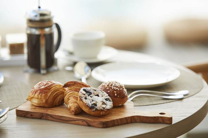 Breakfast/Coffee Service 39 of 64
