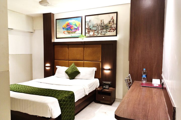 Room 21 of 41
