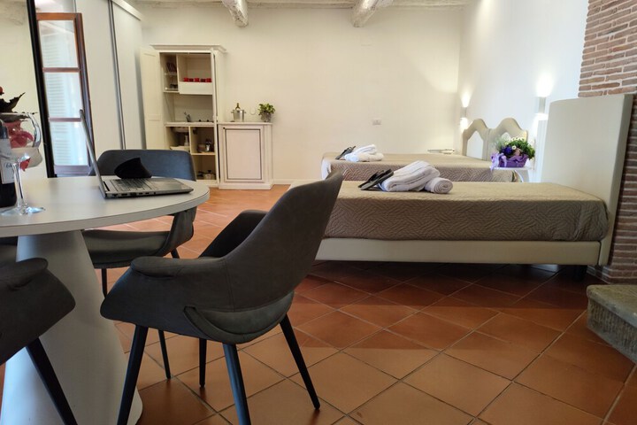 Room 34 of 81