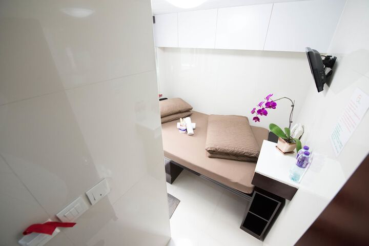 Room 62 of 100