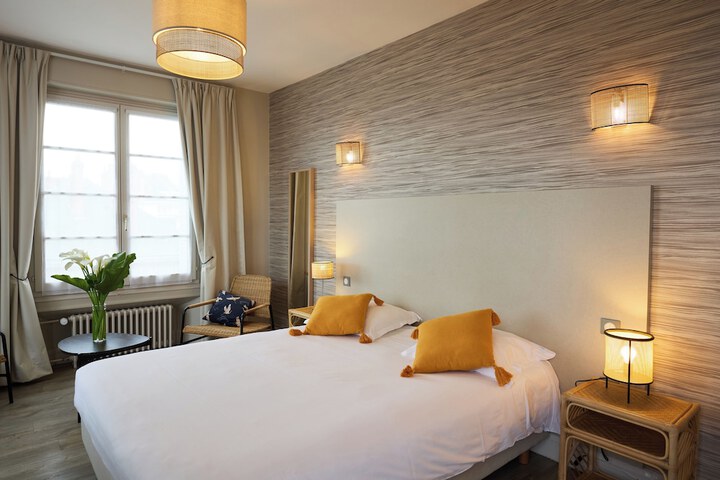Room 30 of 94