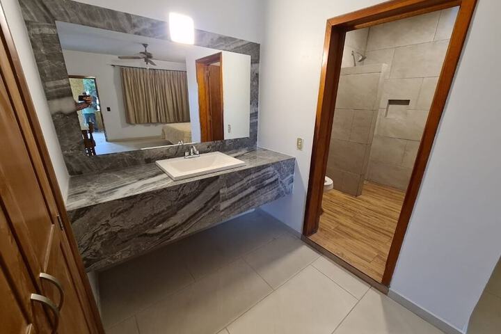 Room 3 of 4