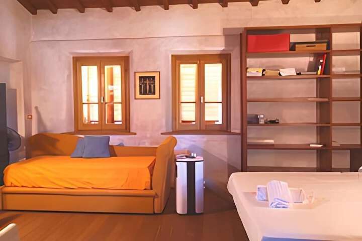 Room 43 of 171