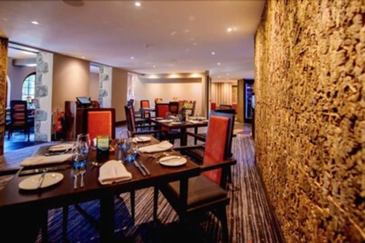 Dining 48 of 73