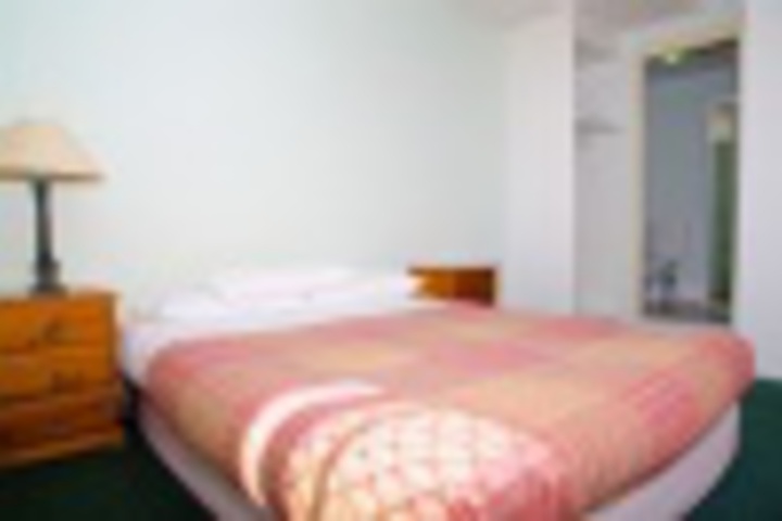 Room 98 of 119