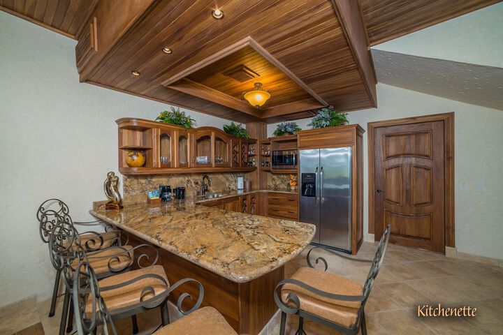 Private kitchenette