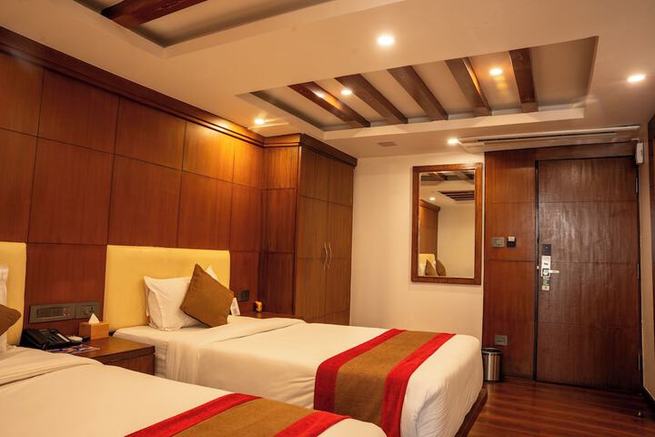 Room 44 of 105
