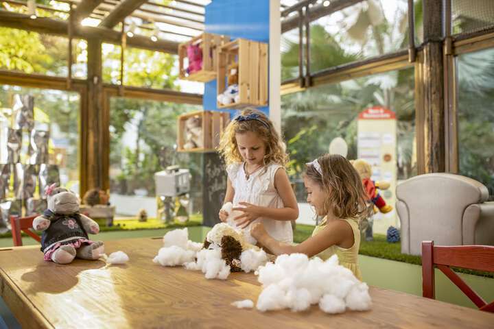 Childrens Activities 105 of 137