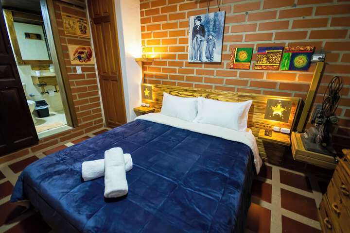 Room 14 of 63