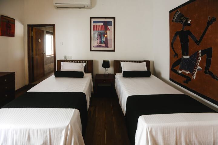 Room 21 of 43