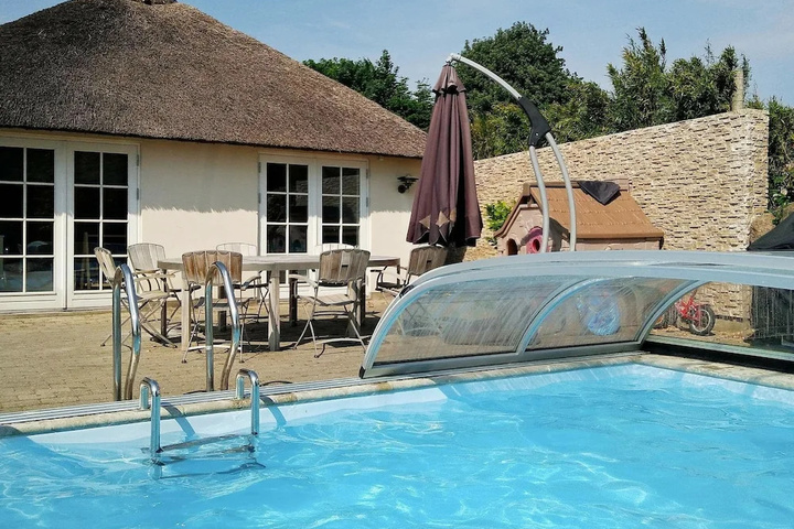 Pool 12 of 17