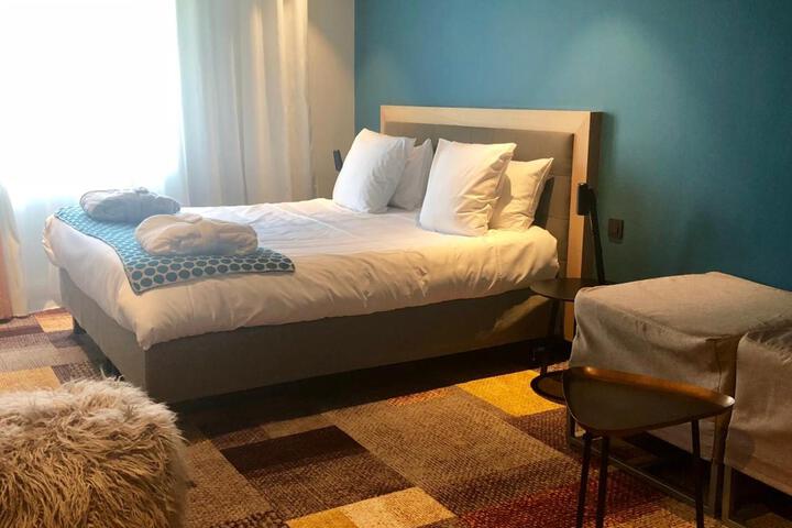 Room 17 of 65