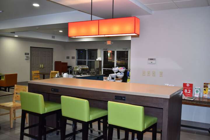 Breakfast area