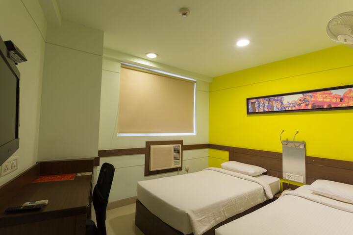 Room 7 of 39