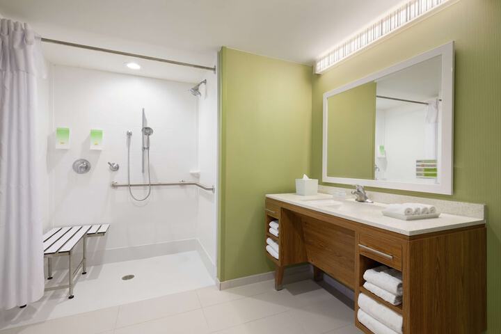 Bathroom shower