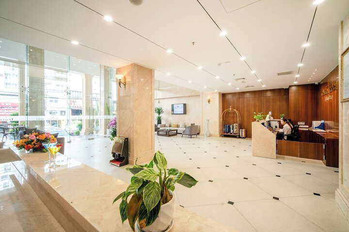 Hotel Interior 9 of 164