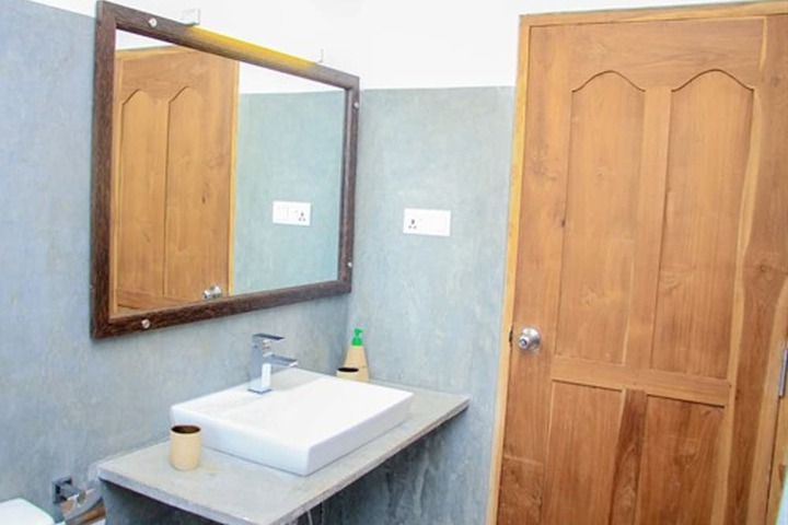 Room 26 of 62