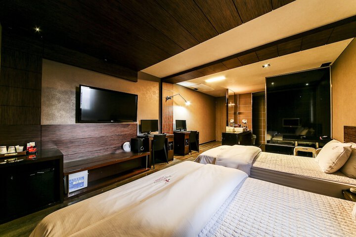 Room 29 of 95