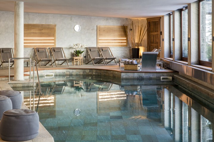 Pool 41 of 62