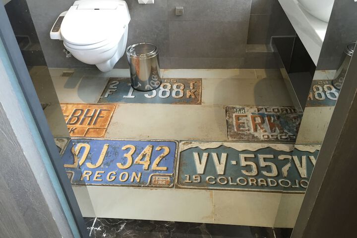 Room 77 of 133