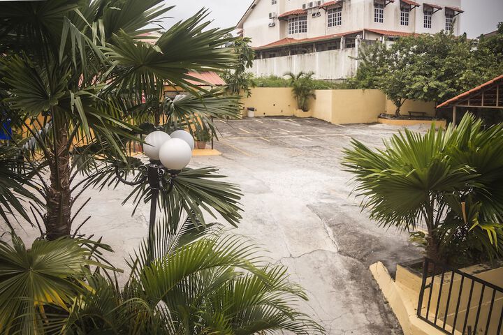 Property Grounds 26 of 30