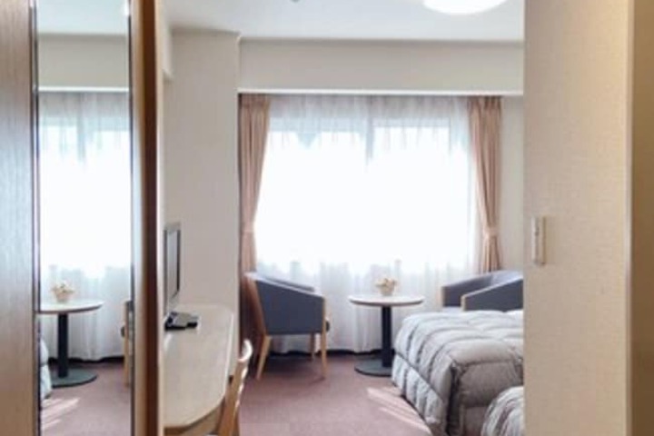 Room 14 of 43