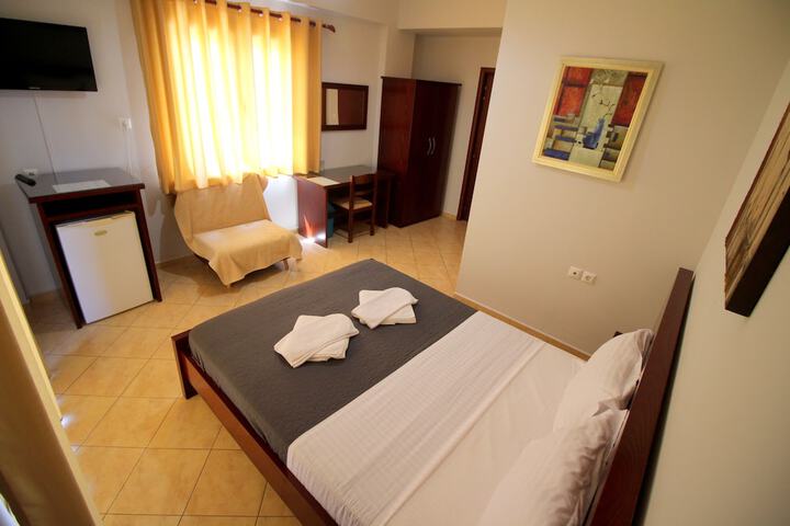 Room 26 of 245