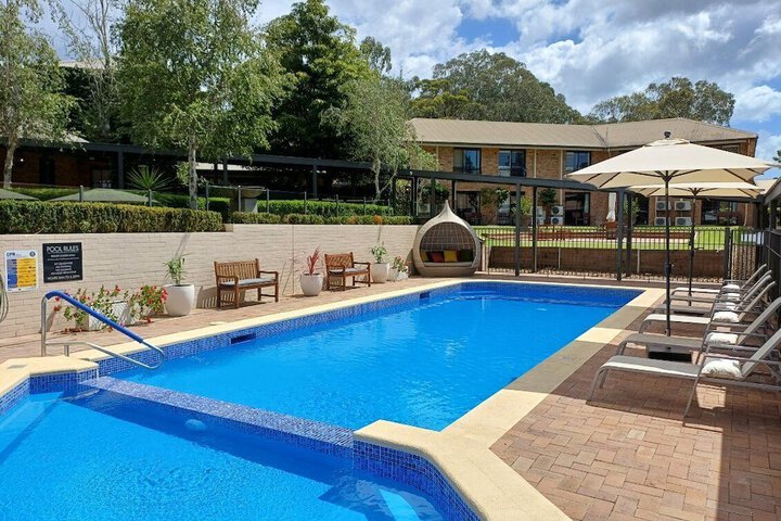 Pool 27 of 60