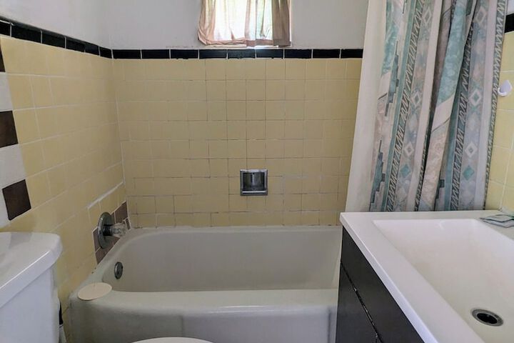 Room 218 of 276