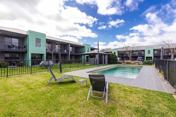 Pools & Facilities