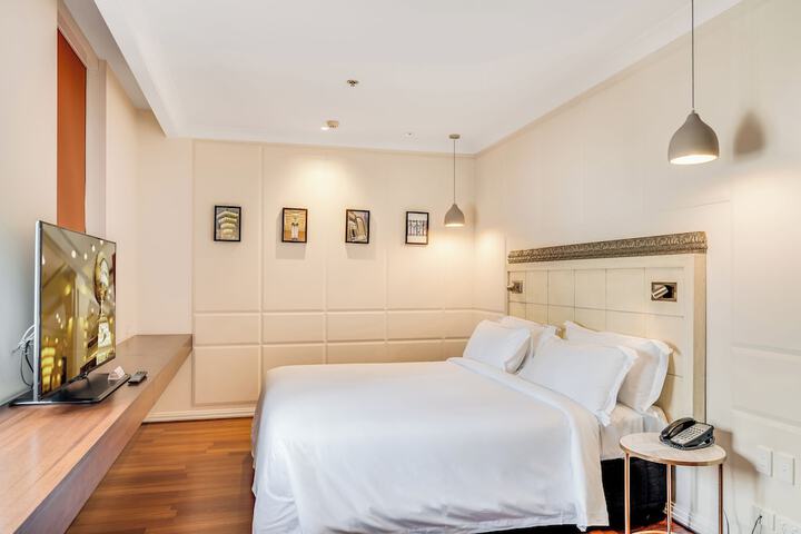 Room 18 of 41