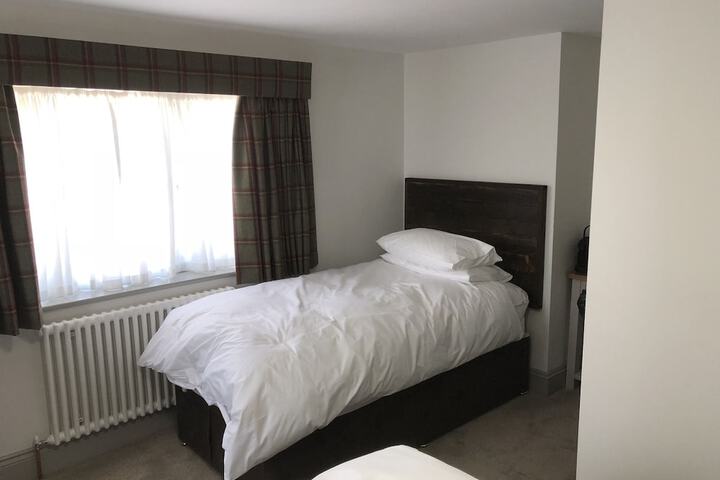 Room 16 of 49