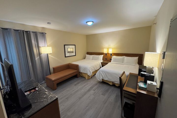 Room 16 of 36