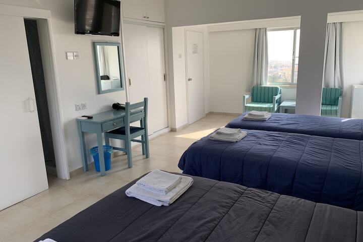 Room 5 of 35