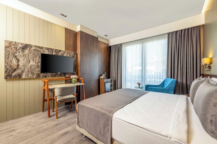 Room 38 of 63