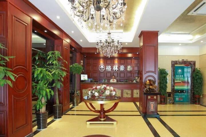Hotel Interior 3 of 72
