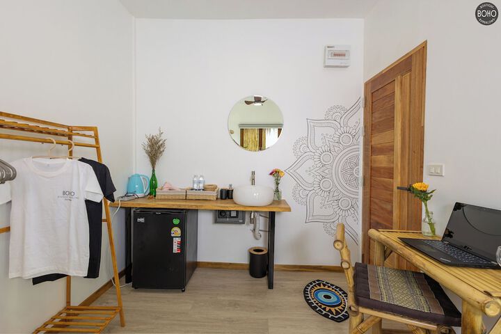 Room 55 of 227