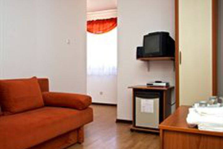 Room 38 of 51