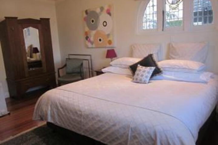 Room 3 of 12