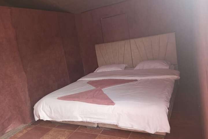 Room 14 of 59